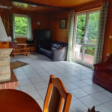 Dom Letniskowy Nad Jeziorem Dom wakacyjny Wilkasy (Gizycko)