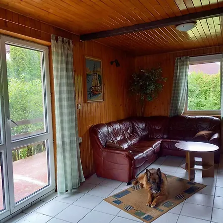 Dom Letniskowy Nad Jeziorem * Wilkasy (Gizycko)