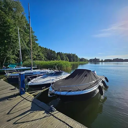 Dom Letniskowy Nad Jeziorem Wilkasy (Gizycko)