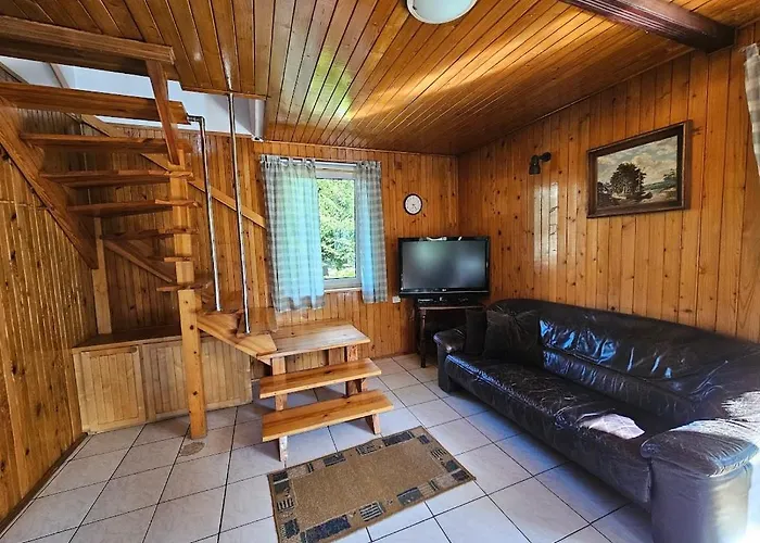 Dom Letniskowy Nad Jeziorem Prázdninový dům